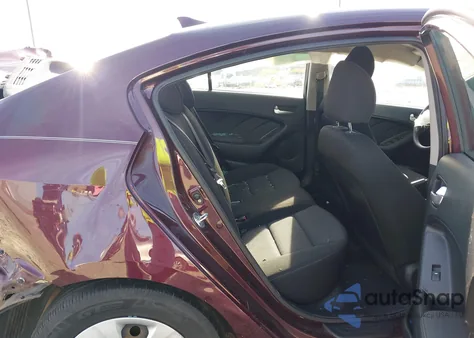 2017 Kia Forte Lx z USA, uszkodzony, nr VIN 3KPFK4A72HE030126